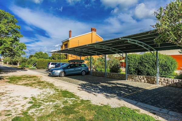 Foto van Appartement in Nin bij Strand & Zwembad - Vakantiehuis in Zaton - Outdoor