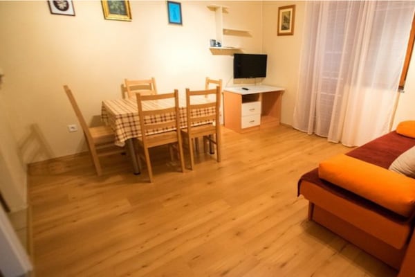 Foto van Appartement voor 3 personen in Starigrad - Vakantiehuis in Starigrad Paklenica - DiningRoom