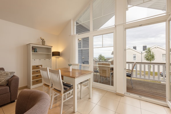 Foto van Bungalow aan Zee met Sauna in Duitsland - Vakantiehuis in Sierksdorf - LivingRoom