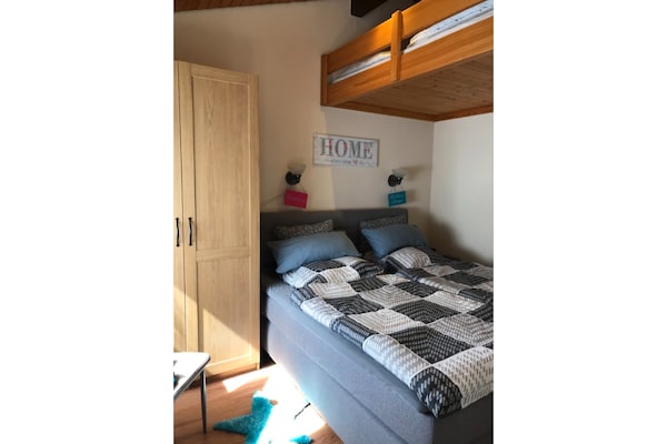 Foto van Vakantiehuis in Duitsland met natuurpracht - Vakantiehuis in Ronshausen - BedRoom
