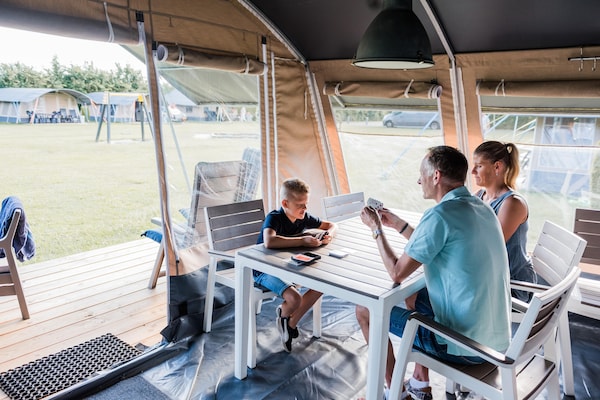 Foto van Tentlodge bij Echternach & Eifel Natuurpark - Vakantiehuis in Echternacherbrück - DiningRoom