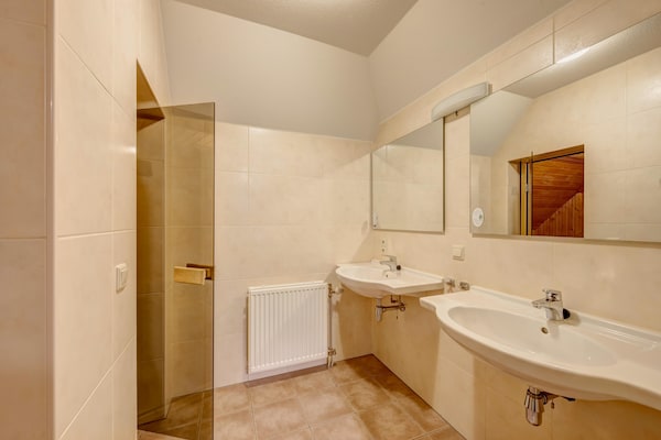 Foto van Levendige villa nabij de Moezel - Vakantiehuis in Cochem - BathRoom