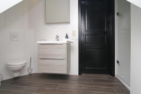 Foto van Halfvrijstaande woning in natuurgebied Drewitz. - Vakantiehuis in Drewitz - BathRoom