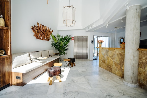 Foto van Chique mediterrane vakantie - Vakantiehuis in El Campello, Alicante - ParkFacilities