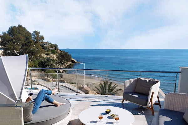 Foto van Chique mediterrane vakantie - Vakantiehuis in El Campello, Alicante - AreaSummer1KM