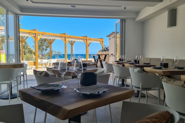 Foto van Chique mediterrane vakantie - Vakantiehuis in El Campello, Alicante - ParkFacilities