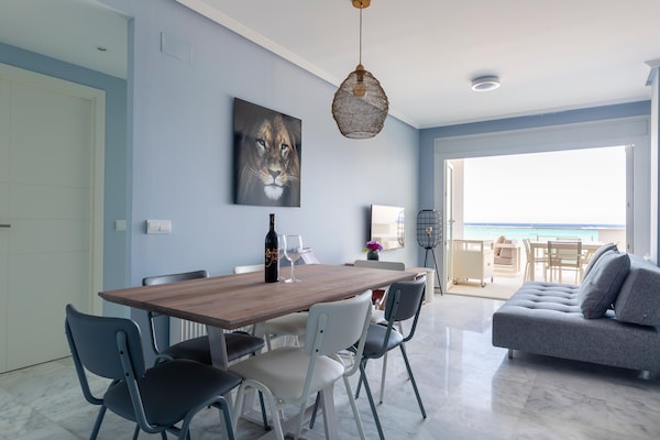 Foto van Modern appartement met zwembad - Vakantiehuis in El Campello, Alicante - DiningRoom