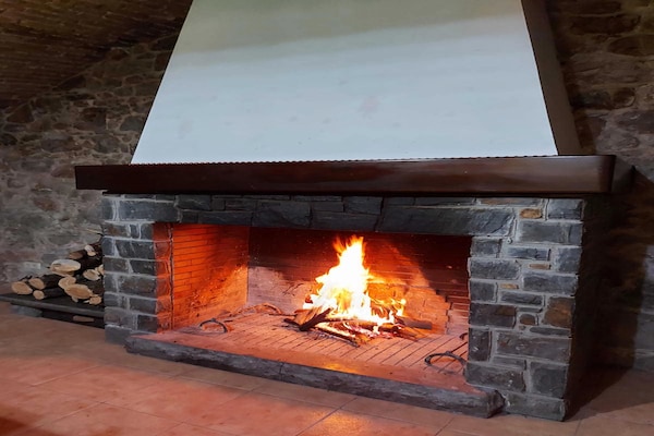 Foto van Luxueus vakantiehuis met zwembad - Vakantiehuis in Sant Salvador de Guardiola - Facilities