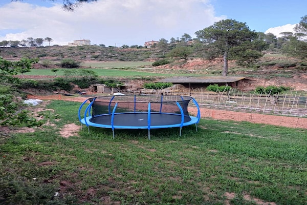 Foto van Luxueus vakantiehuis met zwembad - Vakantiehuis in Sant Salvador de Guardiola - ParkFacilities