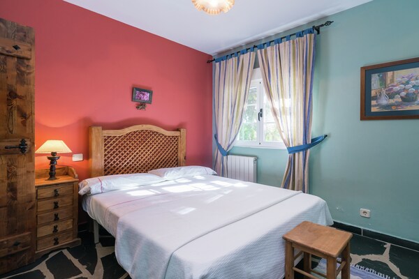 Foto van Vakantiehuis in Tajo met zwembad en terras - Vakantiehuis in Herrera de Alcántara - BedRoom