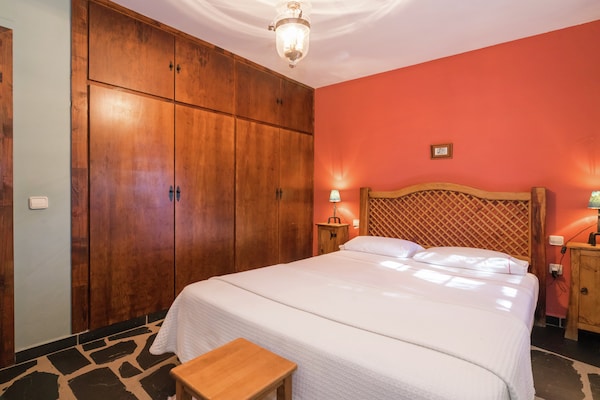 Foto van Vakantiehuis in Tajo met zwembad en terras - Vakantiehuis in Herrera de Alcántara - BedRoom