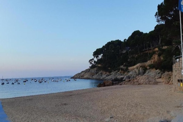 Foto van Tentlodge bij Costa Brava strand - Vakantiehuis in Begur - Girona - AreaSummer20KM