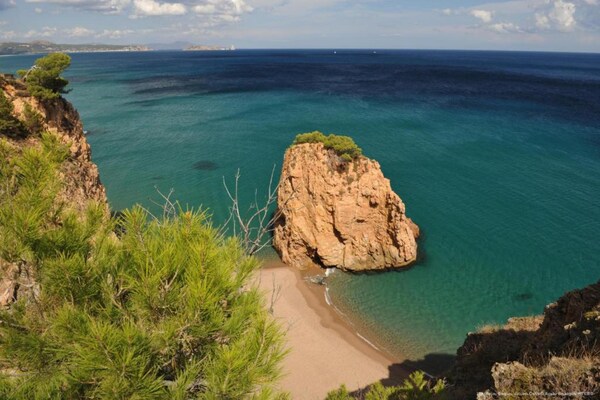 Foto van Tentlodge bij Costa Brava strand - Vakantiehuis in Begur - Girona - AreaSummer20KM