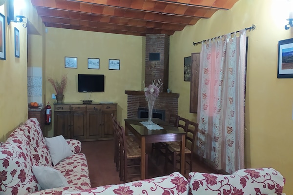 Foto van Villa in Andalusië met privézwembad - Vakantiehuis in Fuentes de Cesna - LivingRoom