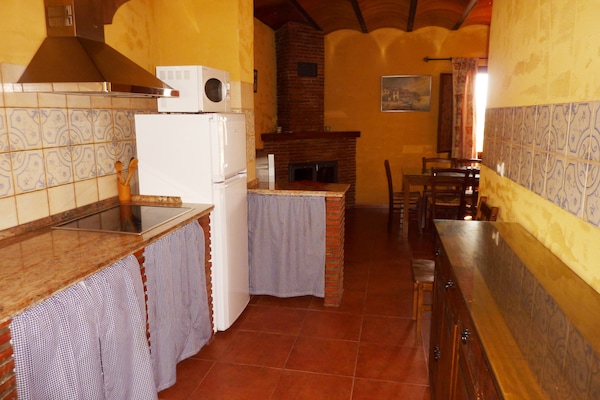 Foto van Villa in Andalusië met privézwembad - Vakantiehuis in Fuentes de Cesna - Kitchen