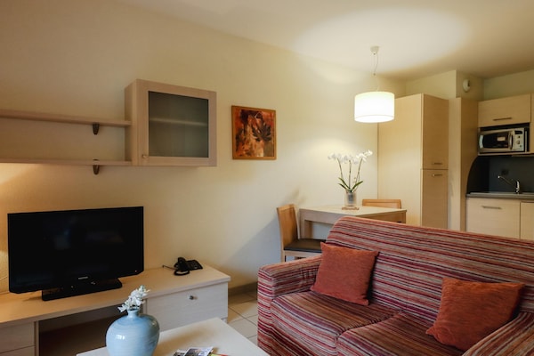 Foto van Alpine retraite in Divonne-les-Bains - Vakantiehuis in DIVONNE LES BAINS - LivingRoom
