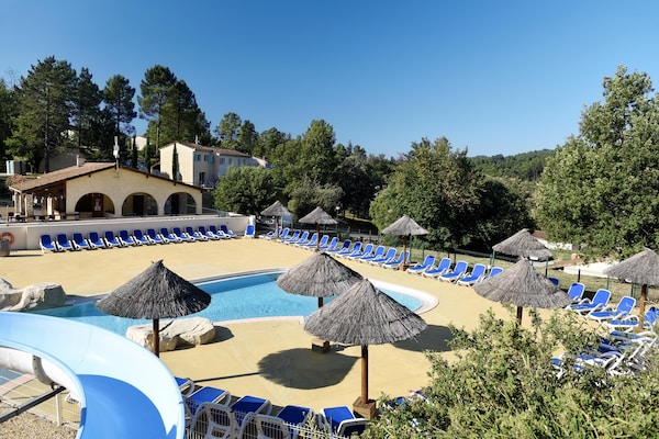 Foto van Gezellig appartement met terras - Vakantiehuis in Vallon Pont D Arc - ParkFacilities