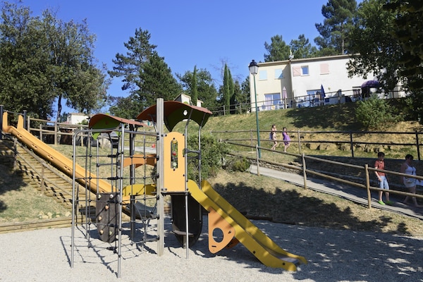 Foto van Gezellig appartement met terras - Vakantiehuis in Vallon Pont D Arc - ParkFacilities