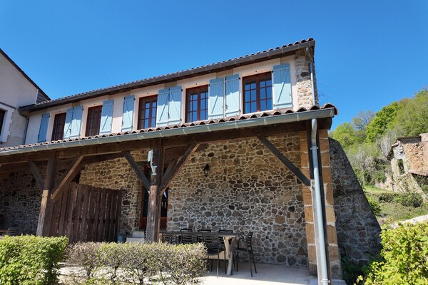 Foto van Gezellig huisje in Roussines, Dordogne - Vakantiehuis in Roussines - TerraceBalcony