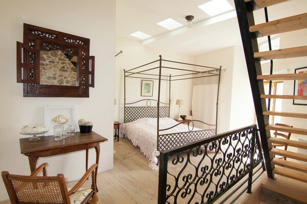 Foto van Romantische Toren in Dordogne met Dakterras - Vakantiehuis in Roussines - BedRoom