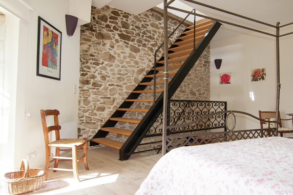 Foto van Romantische Toren in Dordogne met Dakterras - Vakantiehuis in Roussines - BedRoom