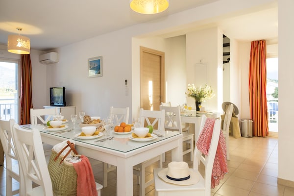Foto van Appartement op Corsica bij Stranden - Vakantiehuis in Oletta - DiningRoom