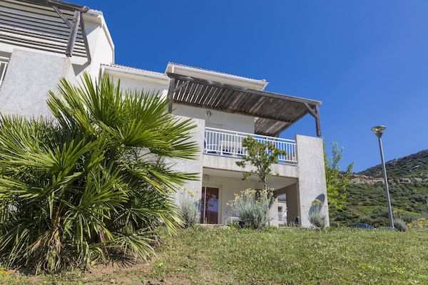 Foto van Appartement op Corsica bij Stranden - Vakantiehuis in Oletta - ExteriorSummer