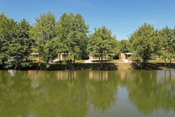 Foto van Dordogne Chalet Dichtbij Bos - Vakantiehuis in St. Medard D'excideuil - ExteriorSummer