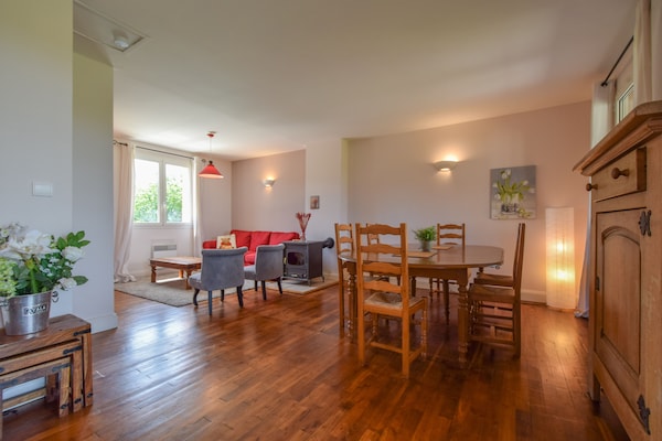 Foto van Elegant Domaine-verblijf in de Dordogne - Vakantiehuis in St. Medard D'excideuil - LivingRoom