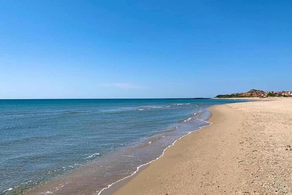 Foto van Ruime vakantiewoning met terras - Vakantiehuis in Cap d'Agde - AreaSummer20KM