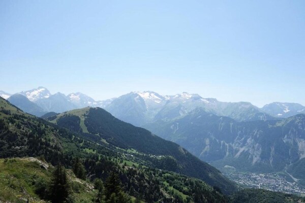 Foto van Appartement in Frankrijk met Bergzicht - Vakantiehuis in Huez - AreaWinter20KM