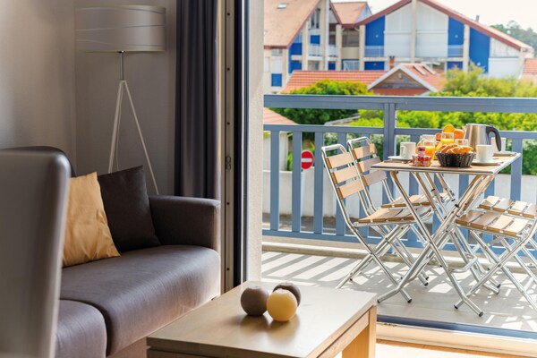 Foto van Appartement in Biscarrosse aan het strand - Vakantiehuis in Biscarrosse - LivingRoom