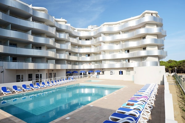Foto van Mooi appartement bij het strand van Port-Barcarès - ExteriorSummer
