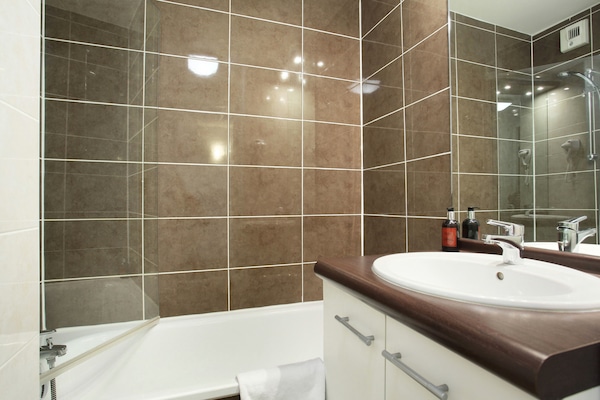 Foto van Appartement in Lyon bij Bioparc - Vakantiehuis in Lyon - BathRoom