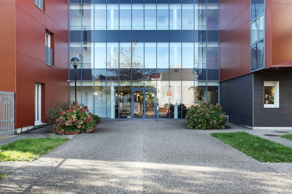 Foto van Appartement in Lyon bij Bioparc - Vakantiehuis in Lyon - ExteriorSummer