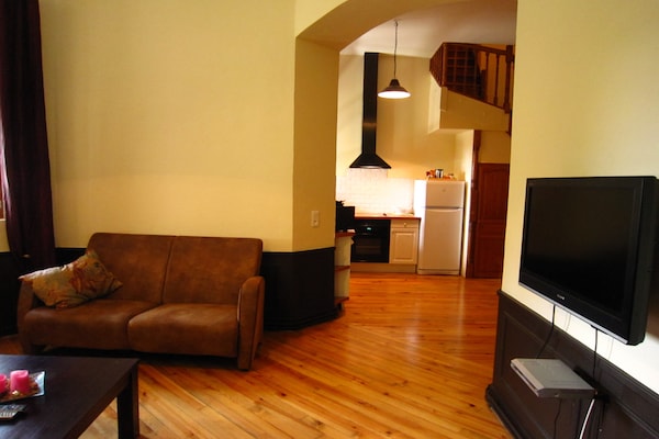 Foto van Huis met zwembad nabij Colombier - Vakantiehuis in Serrieres en Chautagne - LivingRoom