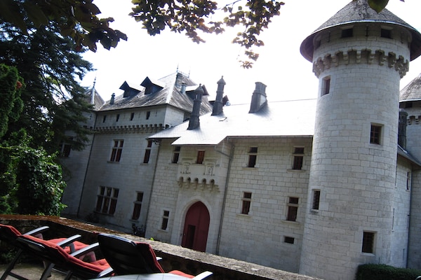 Foto van Huis met zwembad nabij Colombier - Vakantiehuis in Serrieres en Chautagne - ExteriorSummer