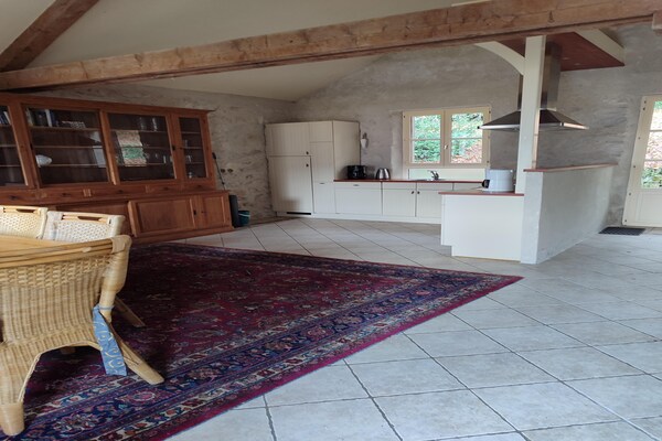 Foto van Alpine Chalet Retreat met zwembad - Vakantiehuis in Serrieres en Chautagne - Kitchen