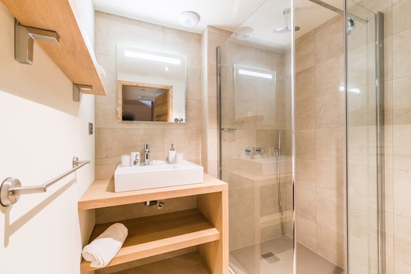 Foto van Luxe verblijf nabij skipistes - Vakantiehuis in Praz-sur-Arly - BathRoom