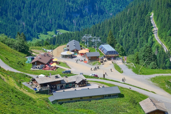 Foto van Zonnig terras en toegang tot de skipistes - Vakantiehuis in Abondance - AreaSummer1KM