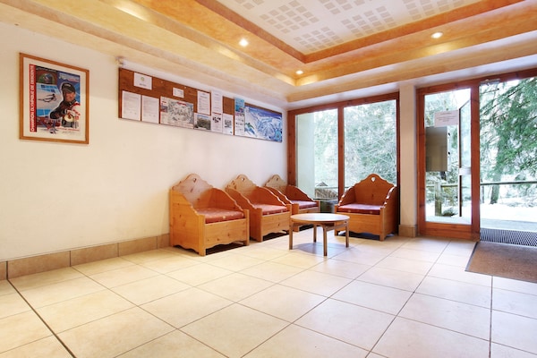 Foto van Alpine Studio met balkon - Vakantiehuis in Morillon les Esserts - HallReception