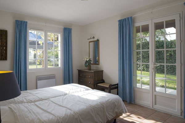Foto van Luxe villa in Frankrijk met zwembad - Vakantiehuis in Vasles - BedRoom