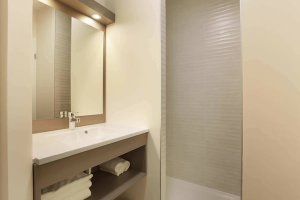 Foto van Appartement in Cavalaire bij zandstrand - Vakantiehuis in Cavalaire sur Mer - BathRoom