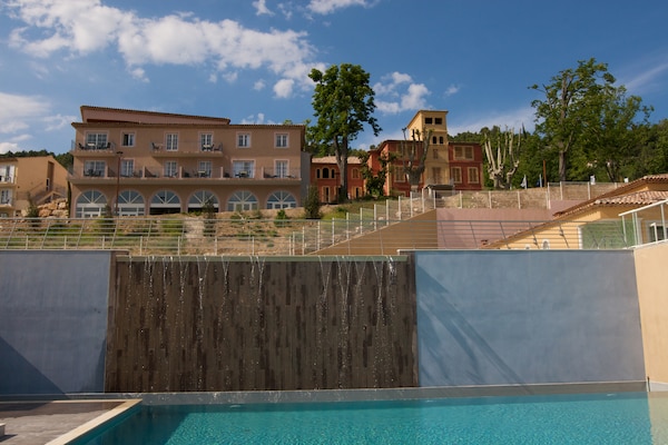 Foto van Villa in Callian met privézwembad - Vakantiehuis in Callian - ExteriorSummer
