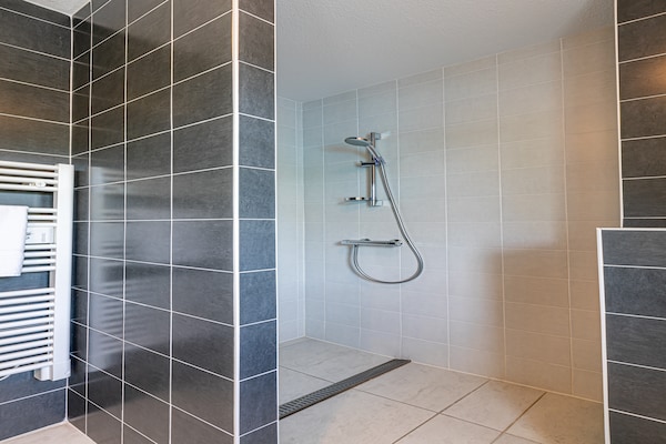 Foto van Villa in Frankrijk met privézwembad - Vakantiehuis in Les Sables d’Olonne - BathRoom