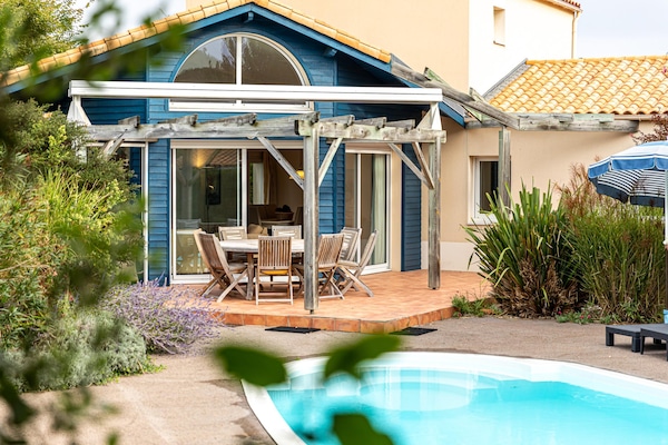 Foto van Villa in Frankrijk met privézwembad - Vakantiehuis in Les Sables d’Olonne - ExteriorSummer