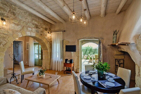 Foto van Vakantiehuis in Kretenzische landelijke stijl - Vakantiehuis in Kastellos - LivingRoom