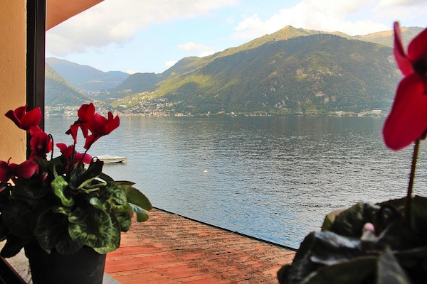 Foto van Appartement aan het Comomeer met uitzicht - Vakantiehuis in Lezzeno - WaterView