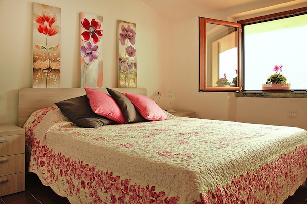 Foto van Appartement aan het Comomeer met uitzicht - Vakantiehuis in Lezzeno - BedRoom