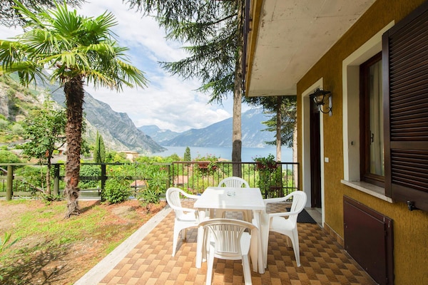 Foto van Appartement in Limone met parkeerplaats - Vakantiehuis in Limone - terrace